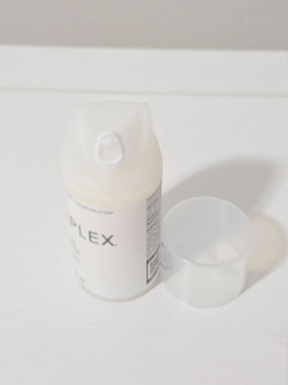 Olaplex No. 8 Bond Intense Moisture Hair Mask / All hair Types / 100mL - 3.3 oz